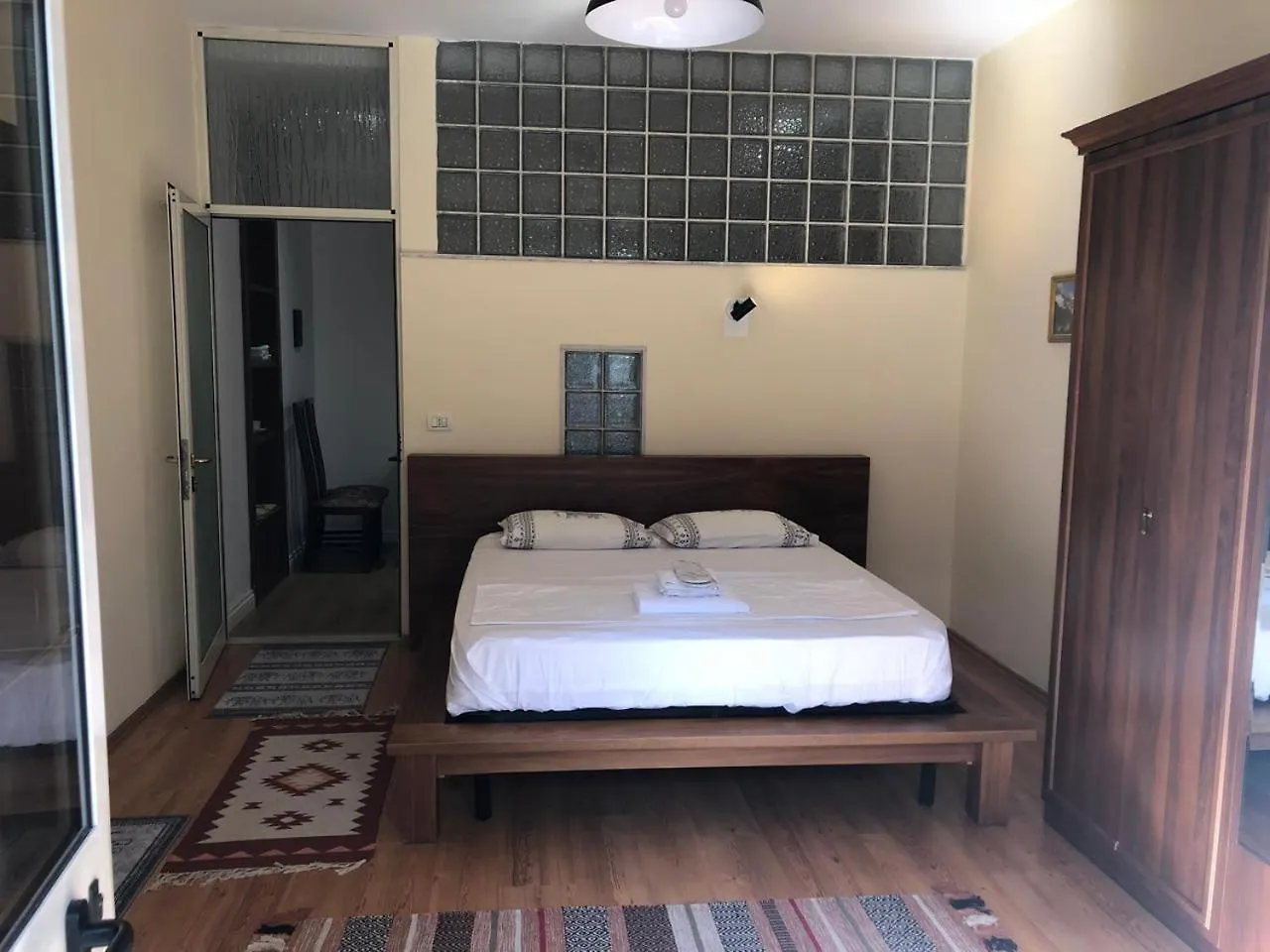 Sweet Home Apartment Wilson Square Tirana